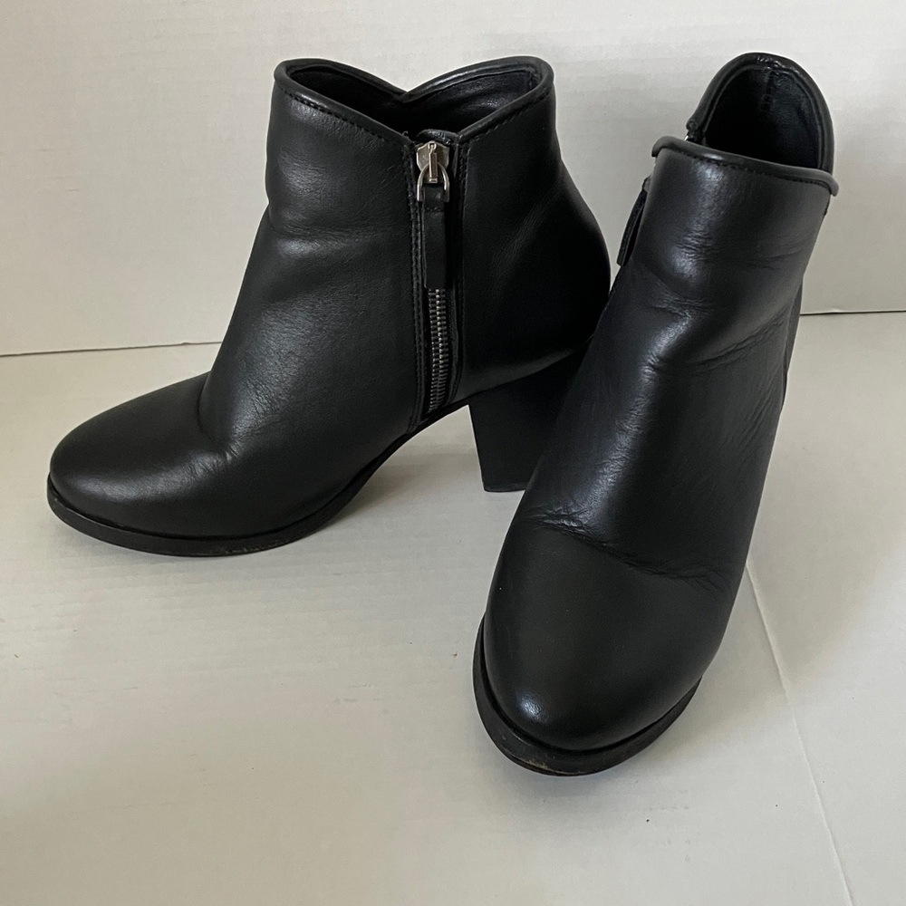 Thursday Boot Co Black Leather Ankle Boots size 6 women’s